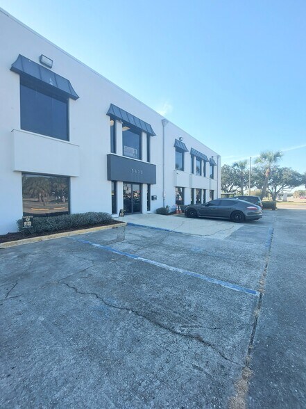 More Photos Of 5630 Crowder Blvd, New Orleans General Retail For Sale