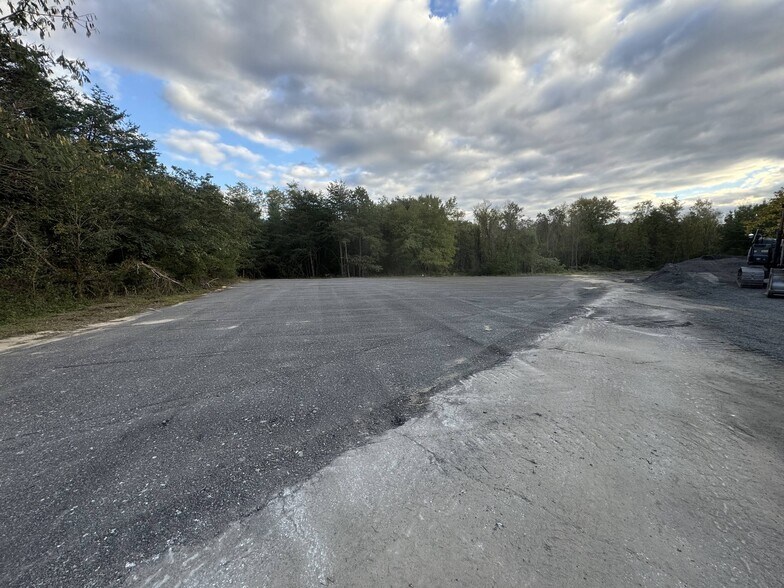 More Photos Of 201 Ember Dr, Pasadena Land For Lease