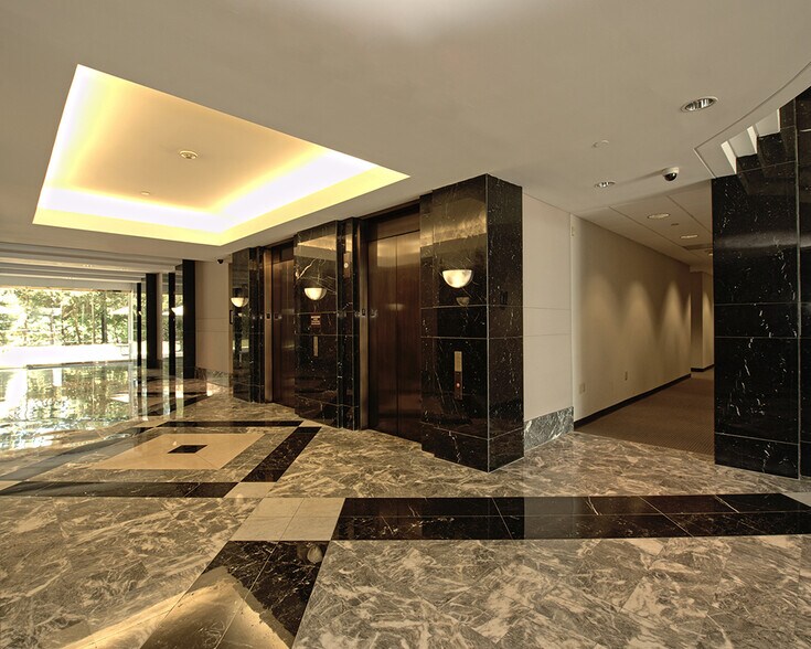 More Photos Of 4751 Best Rd, College Park Office For Lease