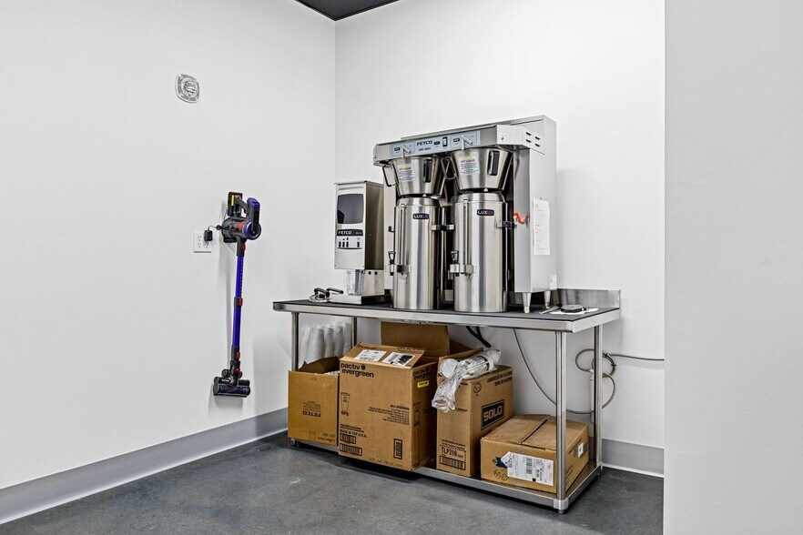 More Photos Of 1215 Tom Ginnever Ave, O'Fallon Religious Facility For Lease