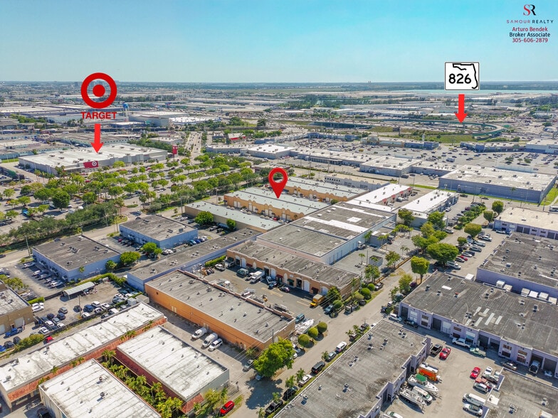 More Photos Of 1723-1745 W 37th St, Hialeah Showroom For Sale