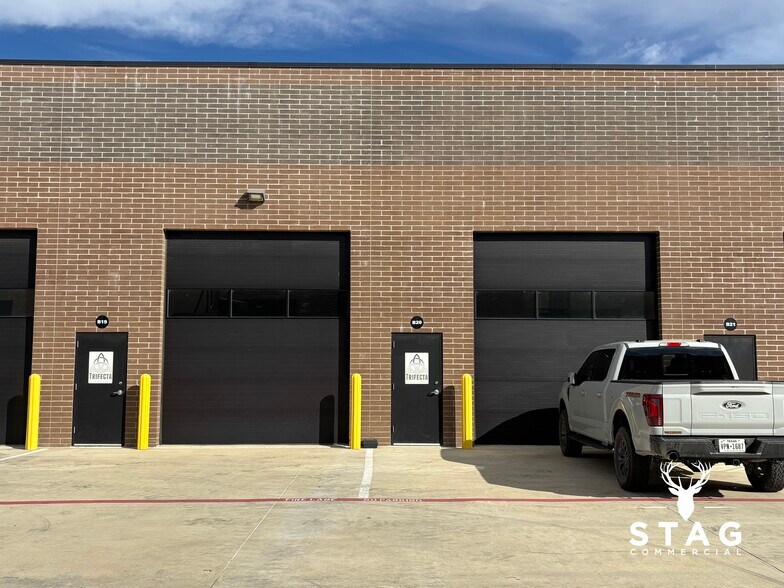 More Photos Of 4451 Dale Earnhardt Way, Northlake Office For Lease