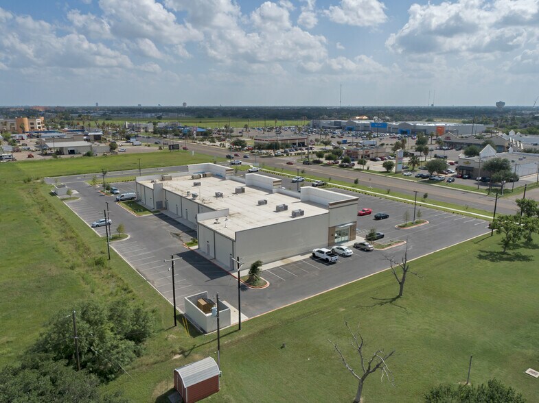More Photos Of 3832 S McColl Rd, Edinburg Storefront For Lease