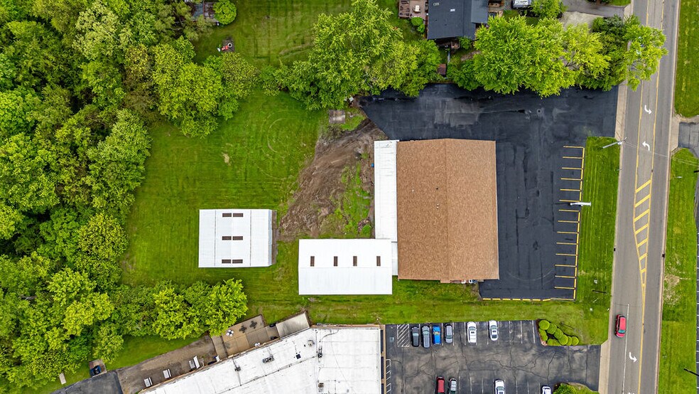 More Photos Of 4420 S Dixie Hwy, Franklin Office For Sale