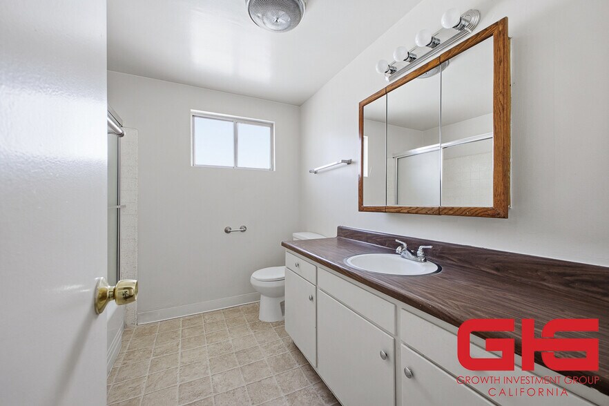 More Photos Of 411 N Chapel Ave, Alhambra Apartments For Sale