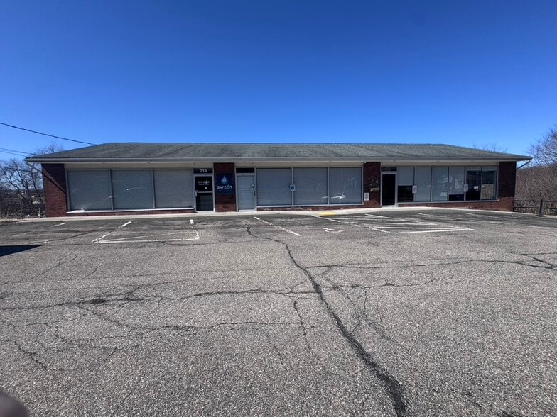 Primary Photo Of 217 Shaker Rd, East Longmeadow Freestanding For Lease