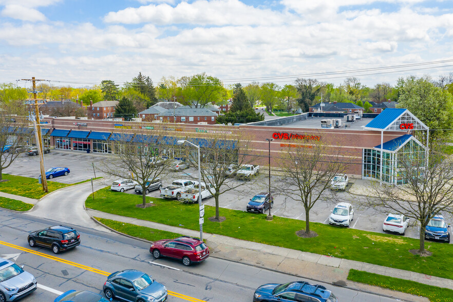 Primary Photo Of 3307-3325 E Broad St, Columbus Storefront For Lease