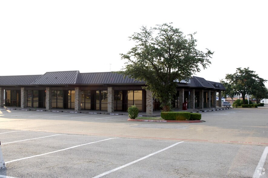More Photos Of 3501 Gus Thomasson Rd, Mesquite Unknown For Lease