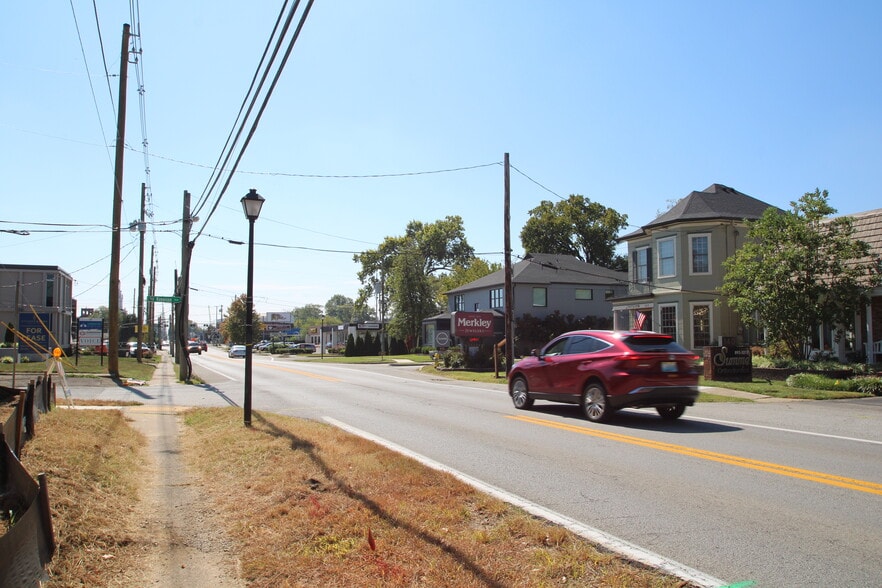 More Photos Of 143 Chenoweth Ln, Louisville Freestanding For Lease