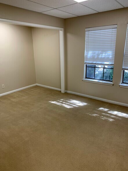 More Photos Of 13740 Research Blvd, Austin Office For Lease
