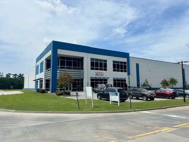 More Photos Of 830 Drop Off Dr, Summerville Warehouse For Lease