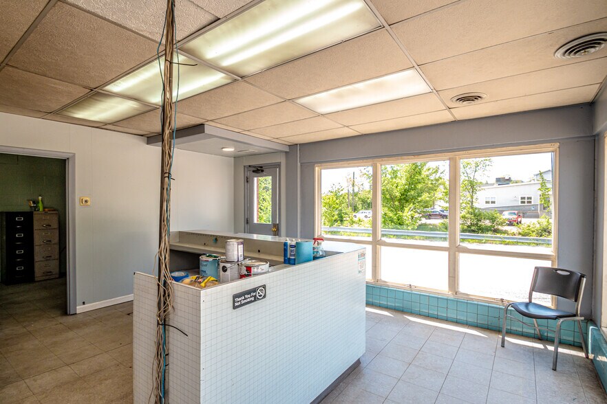 More Photos Of 45 Main St, Conway Auto Repair For Sale