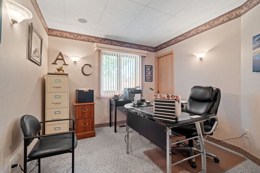 More Photos Of 3366-3368 NW Bunker Lake Blvd, Andover Medical For Sale