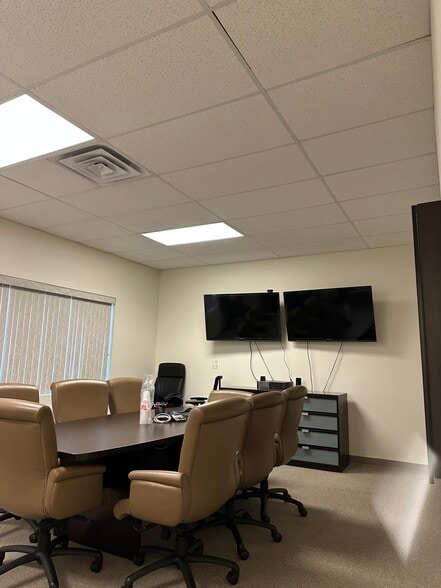 More Photos Of 4601 Hollow Tree Dr, Arlington Office For Lease