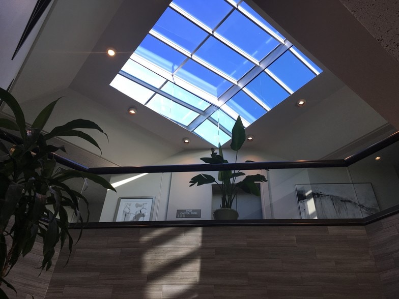 More Photos Of 9700 SW Capitol Hwy, Portland Office For Lease