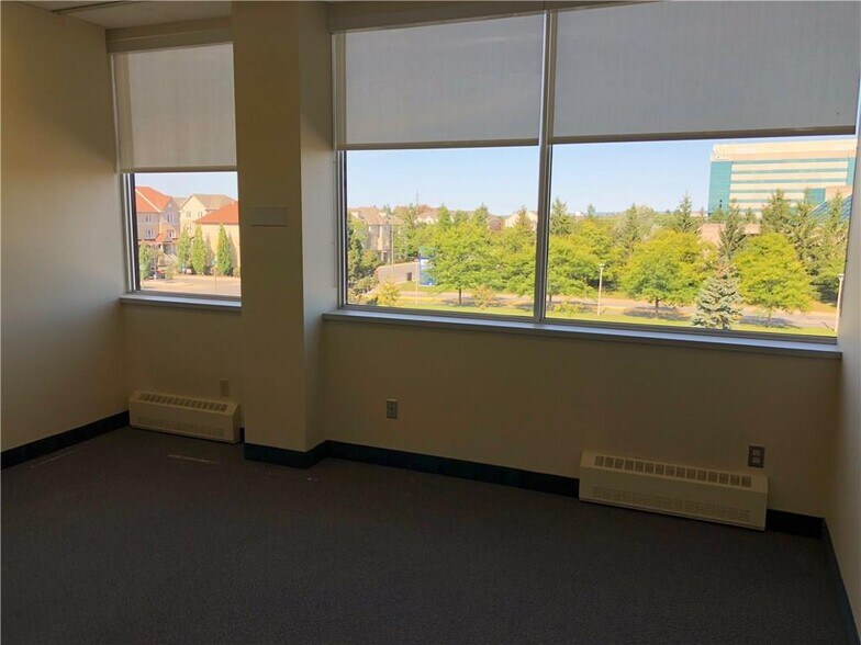More Photos Of 117 Centrepointe Dr, Ottawa Office For Lease