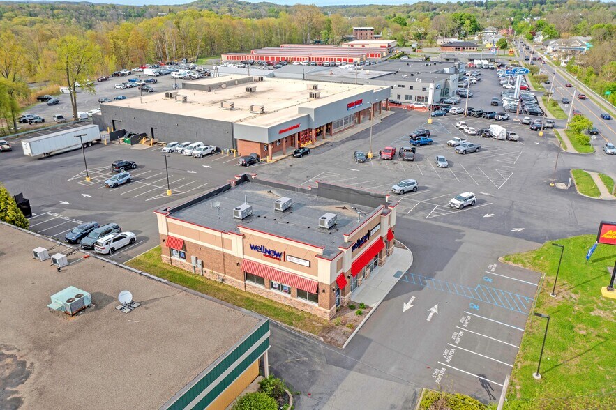 More Photos Of 11 Maple Ave, Catskill Freestanding For Sale