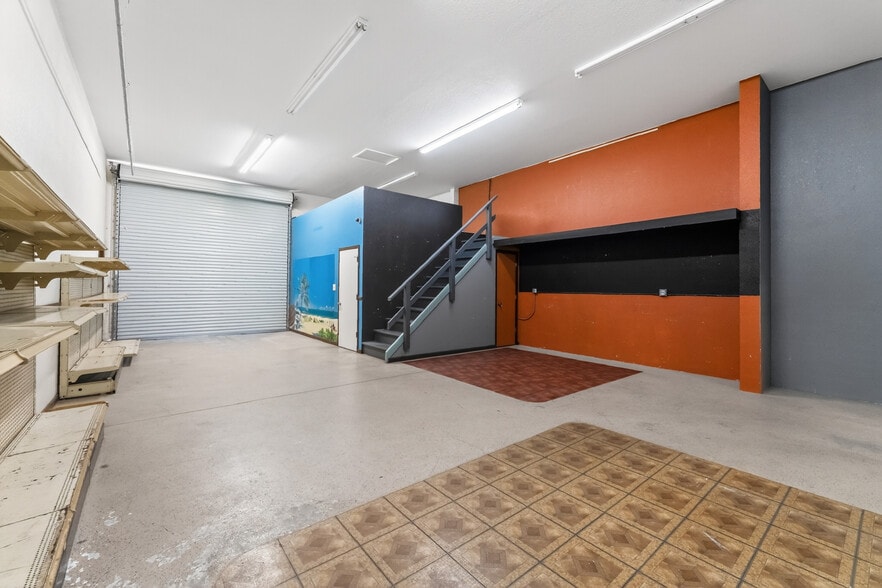 More Photos Of 4159 Electric Way, Port Charlotte Warehouse For Sale