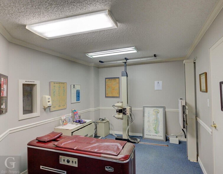 More Photos Of 7840 Jewella Ave, Shreveport Medical For Sale