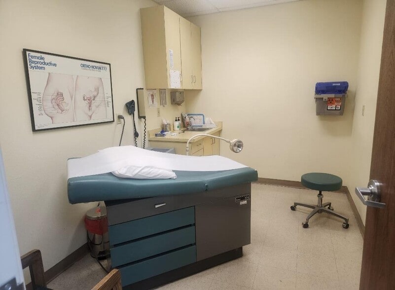 More Photos Of 8500 Florence Ave, Downey Medical For Lease