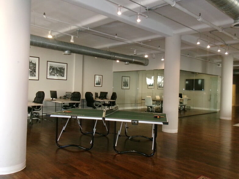More Photos Of 404 S Wells St, Chicago Loft Creative Space For Lease