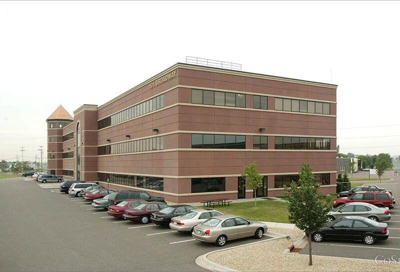 More Photos Of 101 Broadway St W, Osseo Office For Lease