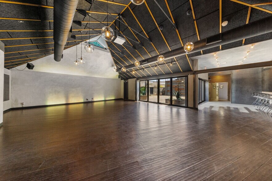 More Photos Of 553 California Ave, Boulder City Restaurant For Sale