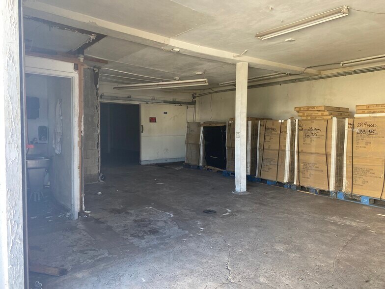 More Photos Of 2126 Collins Ct, Hollywood Refrigeration Cold Storage For Lease