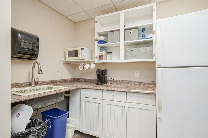 More Photos Of 3459 Norwood Ave, Pennsauken Service For Sale