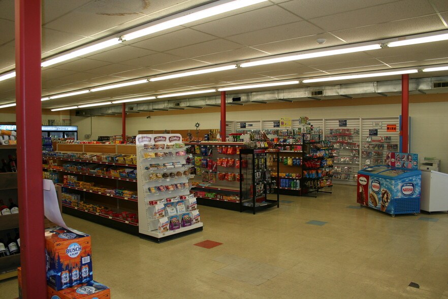 More Photos Of 1 N Clark St, Park City Convenience Store For Sale