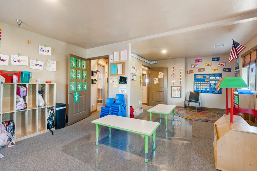 More Photos Of 7175 E 2nd St, Prescott Valley Warehouse For Sale