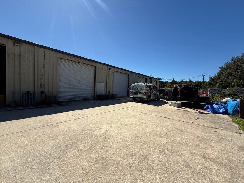 More Photos Of 85107 Commercial Park Dr, Yulee Warehouse For Lease