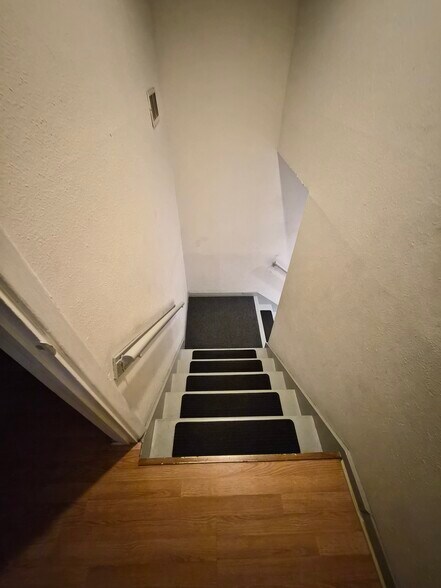 More Photos Of 1221 Dewey St, Houston Specialty For Sale