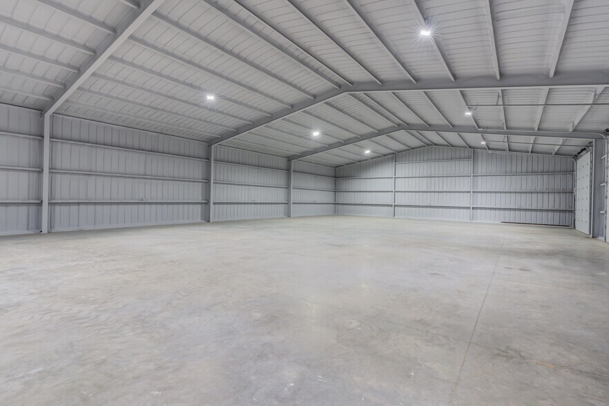 More Photos Of 11418 CR 2220, Lubbock Warehouse For Sale