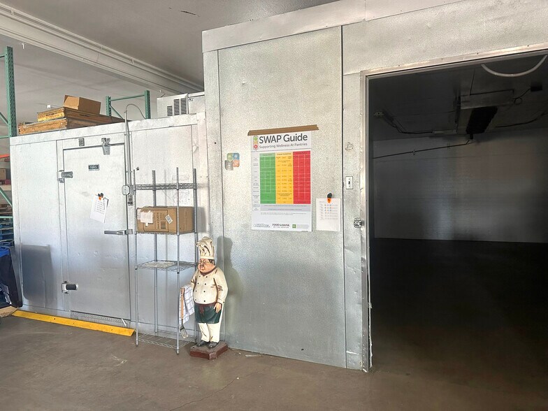 More Photos Of 2080 W Barberry Pl, Denver Manufacturing For Lease