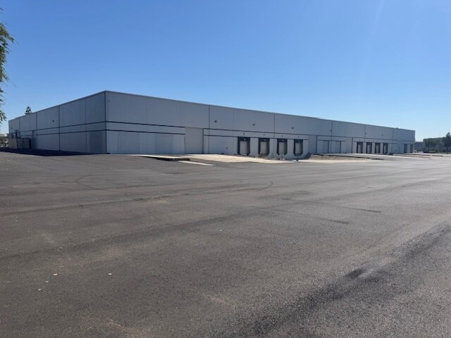 More Photos Of 2136 Pony Express Ct, Stockton Manufacturing For Lease