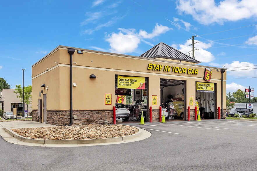 More Photos Of 4240 Washington Rd, Evans Auto Repair For Sale