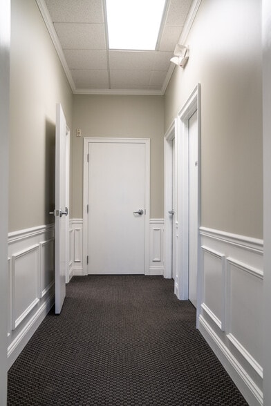 More Photos Of 31320 solon Rd, Solon Office For Sale