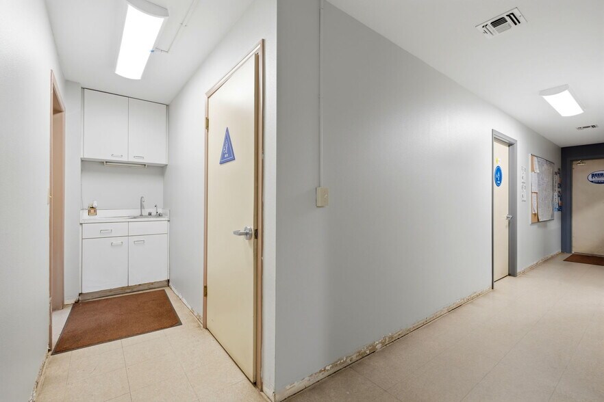 More Photos Of 1260 Buttonwillow Ave, Reedley Warehouse For Sale