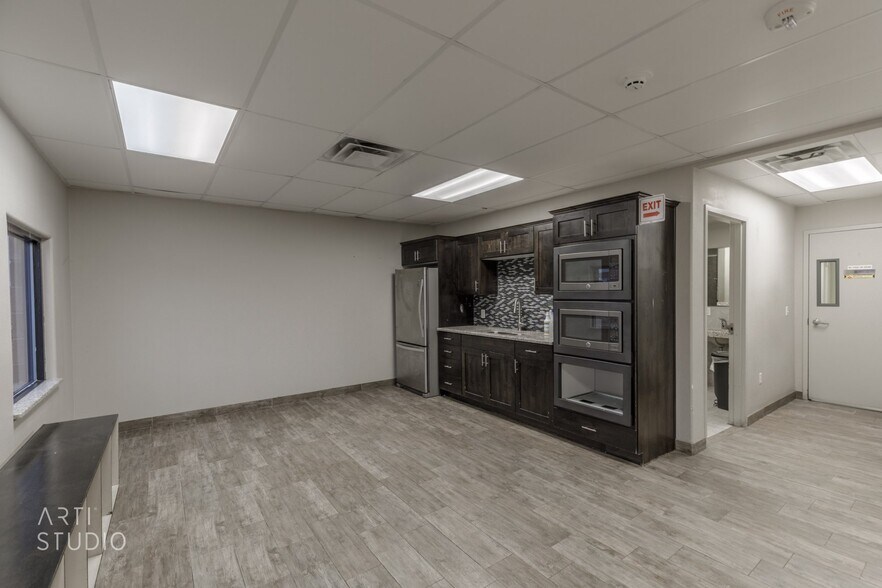 More Photos Of 3711 S 1700 E, Saint George Warehouse For Lease