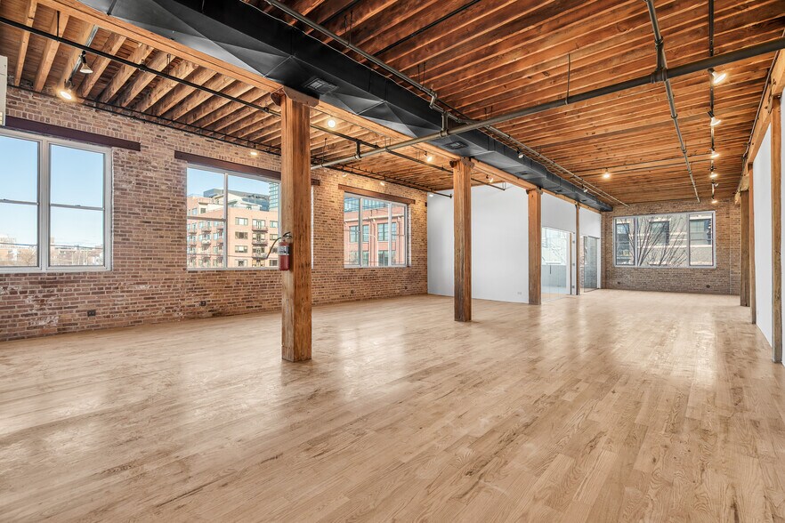 Primary Photo Of 210 N Racine Ave, Chicago Office For Lease
