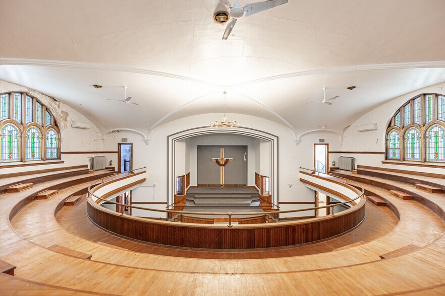 More Photos Of 1203 3rd Ave, Rockford Religious Facility For Sale