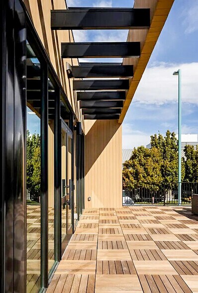 More Photos Of 10718 S Beckstead Ln, South Jordan Coworking Space