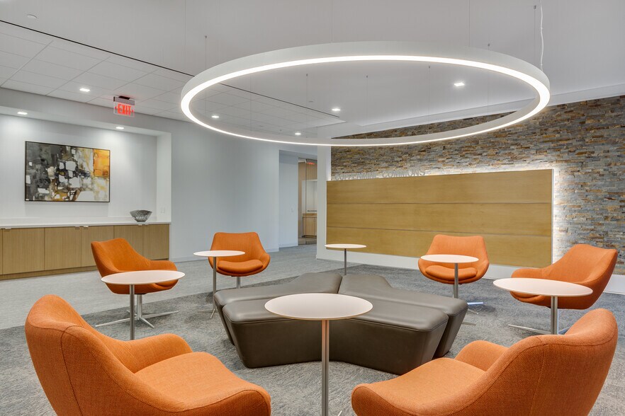 More Photos Of 13865 Sunrise Valley Dr, Herndon Office For Lease