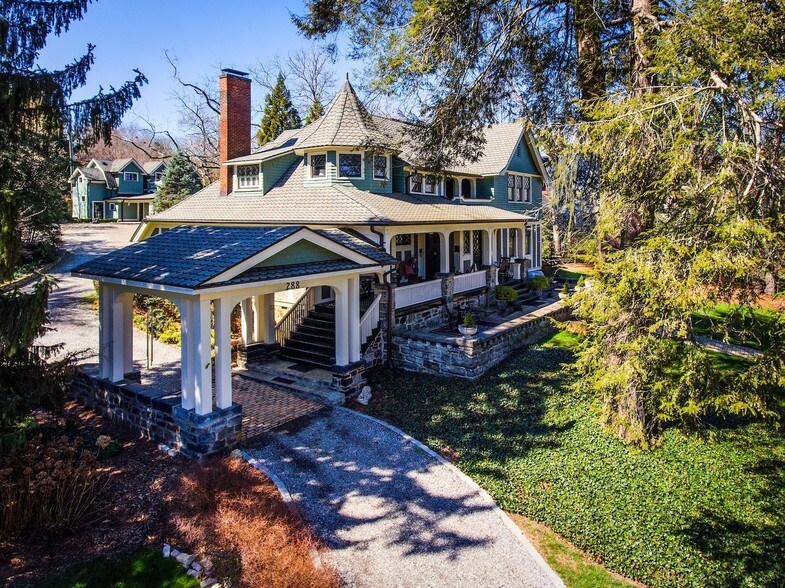 More Photos Of 288 Montford Ave, Asheville Hospitality For Sale