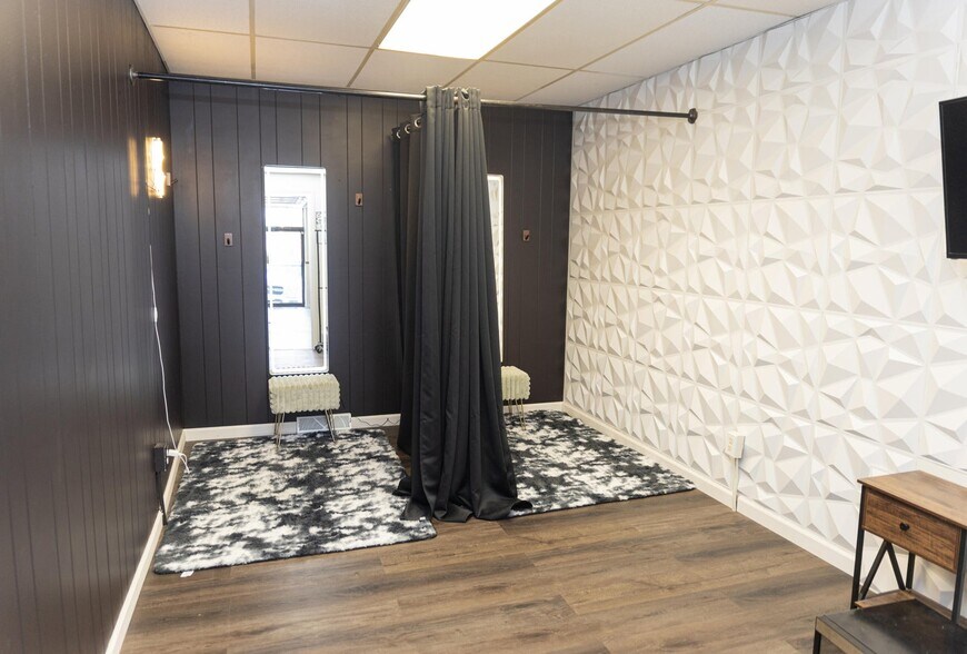 More Photos Of 113 Broadway St, Carson Storefront For Sale