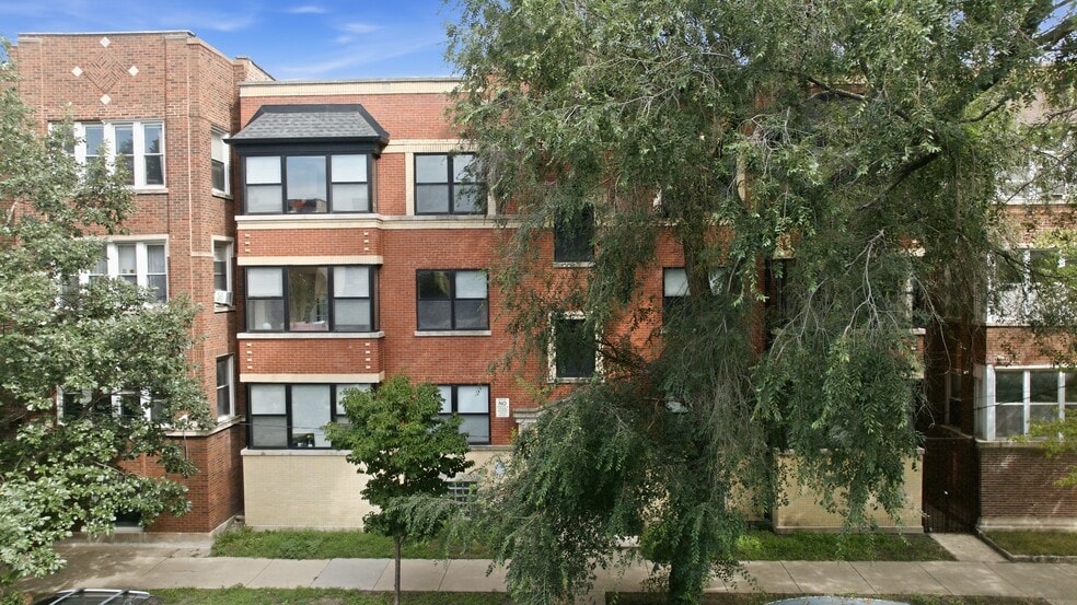 More Photos Of 1640-1642 W Fargo Ave, Chicago Apartments For Sale