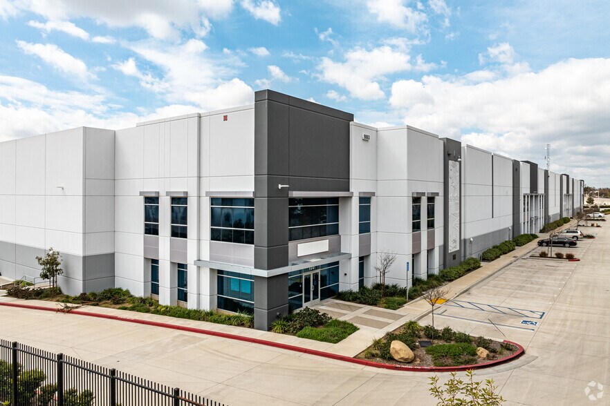 More Photos Of 9863 Acacia St, Rancho Cucamonga Unknown For Lease