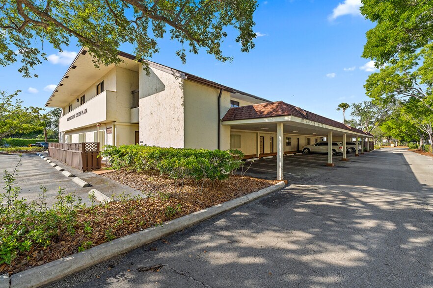 More Photos Of 400 Executive Center Dr, West Palm Beach Medical For Sale