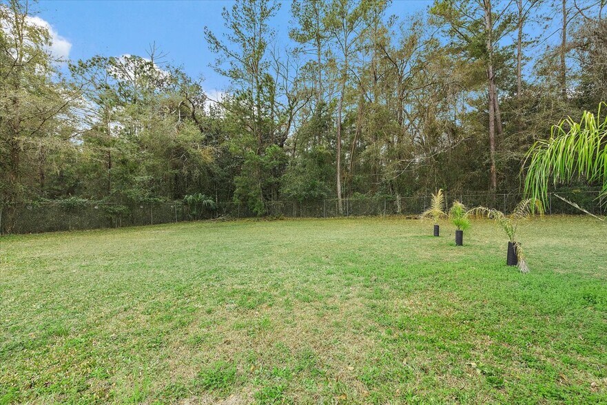 More Photos Of 551625 Us-1, Hilliard Freestanding For Sale